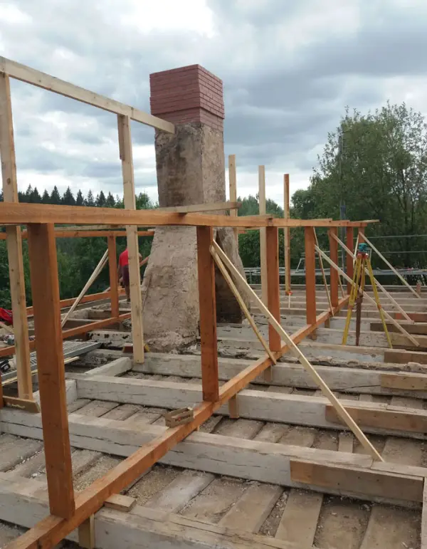 Jumta spāru un siju montāža